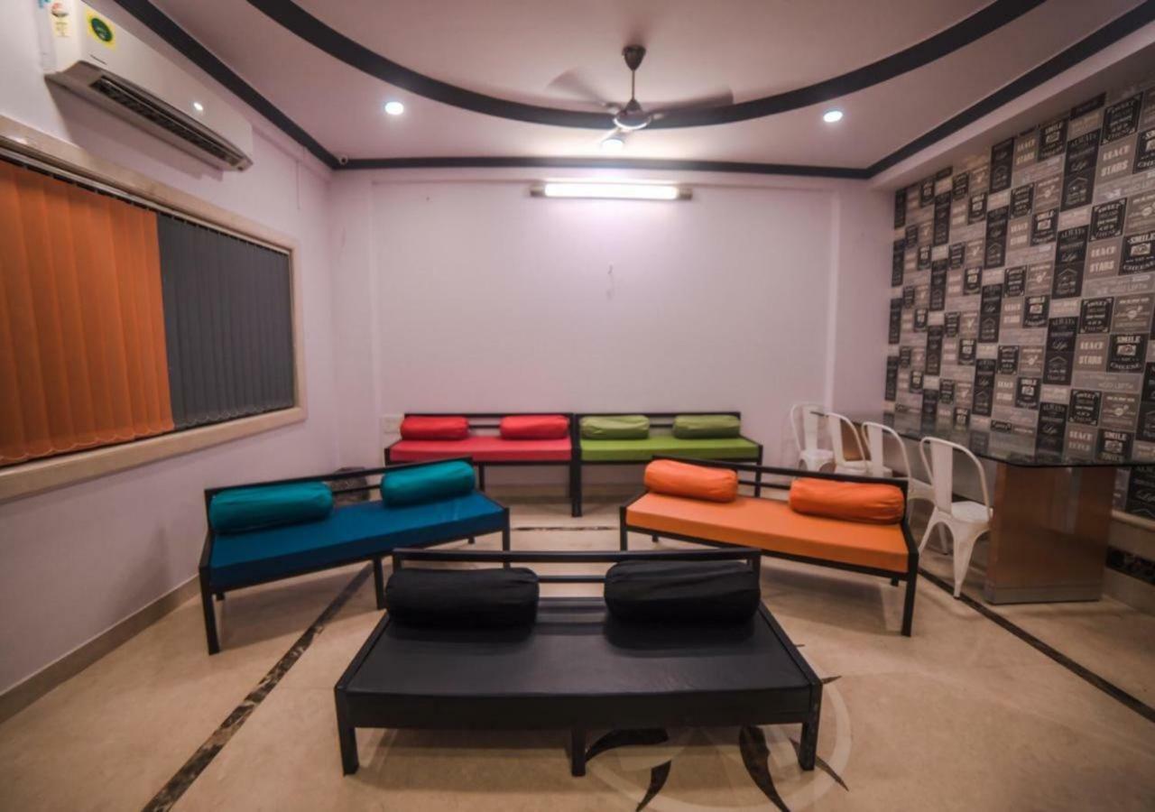 Happinest - The Backpacker'S Hostel Βομβάη Εξωτερικό φωτογραφία